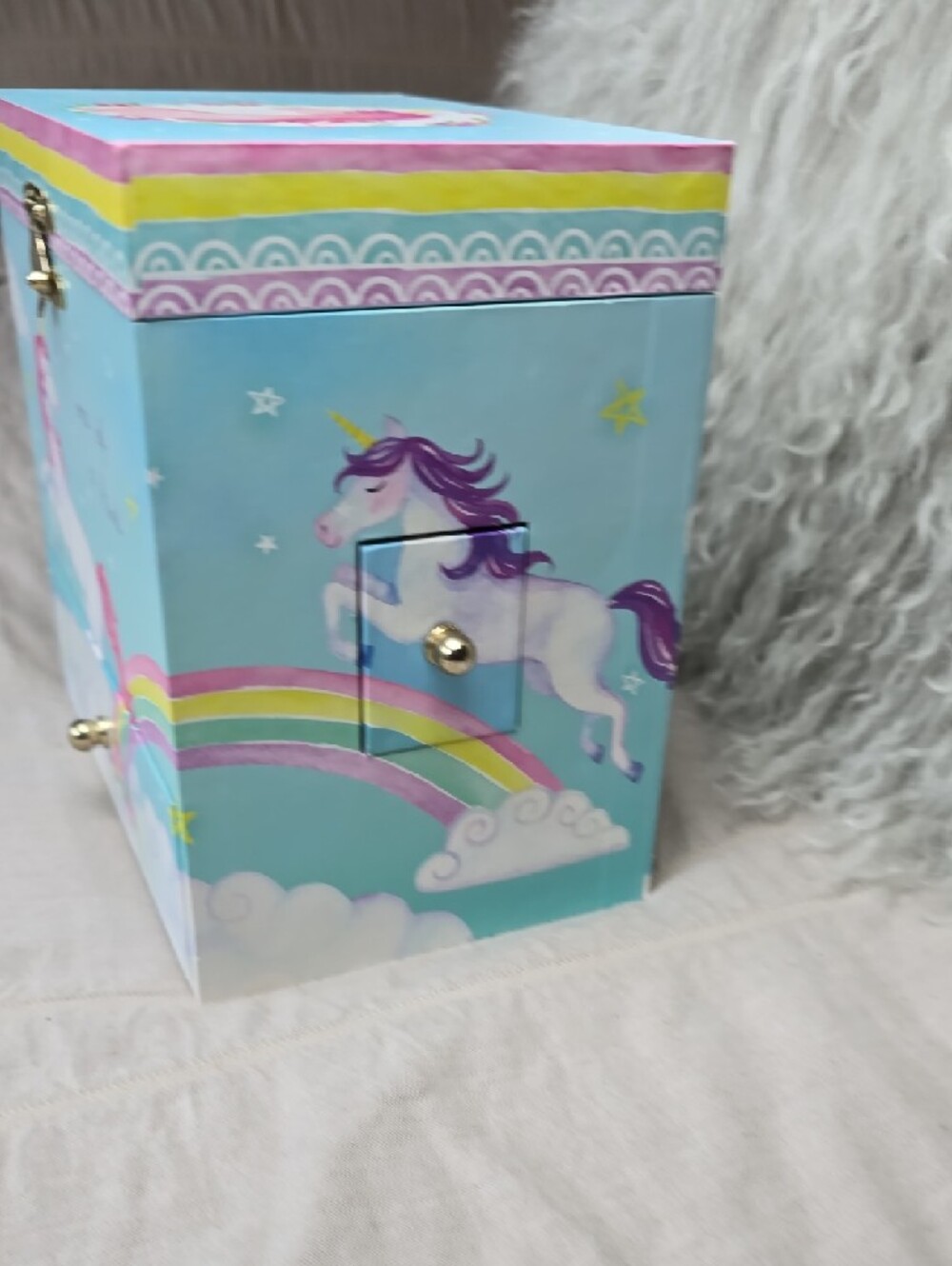 'One of a Kind' Unicorn Jewelry Box - Pastel Blue & Pink - Picture 7 of 15